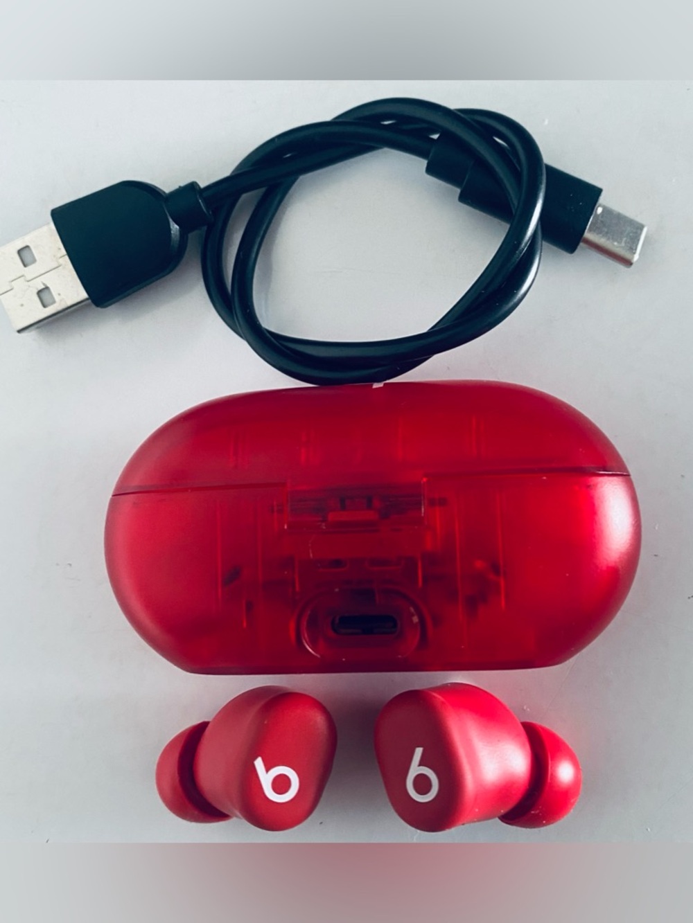 Beats Wireless Earbuds with Charging Case - Rede Working Conditions USB Card
